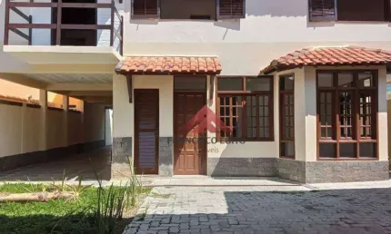 Casa com 6 quartos à venda 340 m por R$ 1.700.000  Itaipu  Niterói/Rio de Janeiro