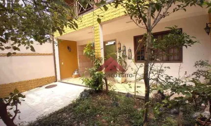 Casa Duplex proxima ao Shopping São Gonçalo com 3 quartos.