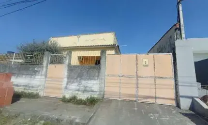 Casa com 2 quartos à venda, 120m por  R$ 349.000 - Lagoinha - São Gonçalo-RJ