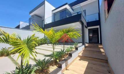 Casa com 4 quartos à venda, 245 m² por R$ 2.600.000 - Camboinhas - Niterói/RJ