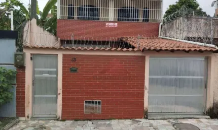 Casa duplex com 4 quartos à venda, 181 m por 380.000 - Colubande - São Gonçalo-RJ