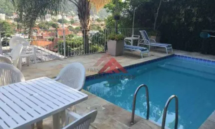 Casa com 4 quartos à venda, 380 m² - São Francisco - Niterói/RJ