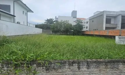 Terreno para construção de residencia unifamiliar na praia dos ingleses