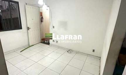 Apartamento com 2 quartos à venda na Rua Ana Martins Ribeiro, 115, Jardim Mirna, Taboão da Serra