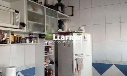 Casa com 2 quartos à venda na Avenida Albert Einstein, 01, Núcleo Residencial Isabela, Taboão da Serra