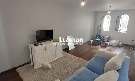 Casa com 3 quartos para alugar na Rua Avelina Nogueira do Prado, 0001, Jardim Monte Alegre, Taboão da Serra
