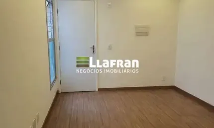 Apartamento com 2 quartos à venda na Rua Carlos Marques Teixeira, 180, Vila Indiana, Taboão da Serra