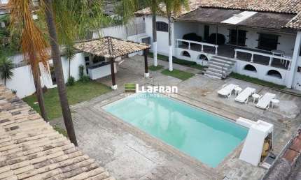 Casa com 3 quartos para alugar na Rua Ernest Renam, Paraisópolis, São Paulo