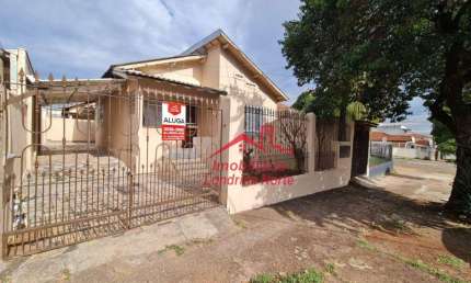 Casa com 3 dormitórios para alugar, 100 m² por R$ 1.890,00/mês - Bancários - Londrina/PR