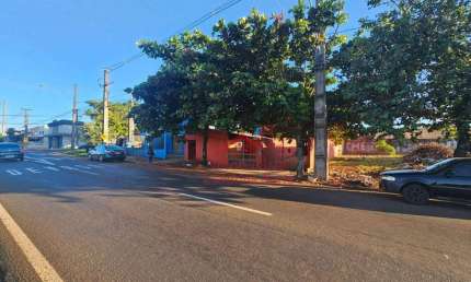 Casa com 1 dormitório para alugar, 60 m² por R$ 650/mês - Jardim das Palmeiras - Londrina/PR