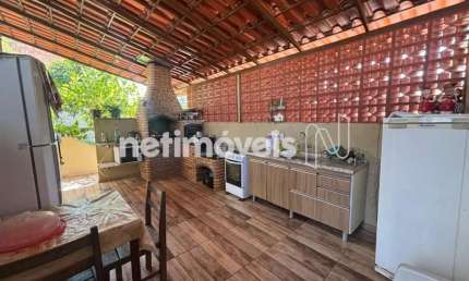 Casa com 3 quartos à venda na Rua Márcio Arcanjo Caetano, Nova York, Vespasiano