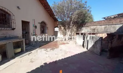 Casa com 3 quartos à venda na Praça Domingos Perez Furletti, Letícia, Belo Horizonte