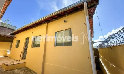 Casa com 3 quartos à venda na Rua Goitacases, São Damião, Vespasiano