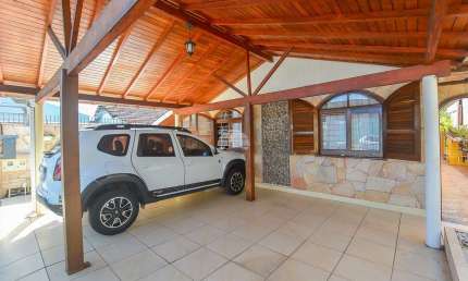 Casa com 3 quartos à venda na Rua Visconde de Abaeté, 392, Bairro Alto, Curitiba, 252 m2 por R$ 640.000