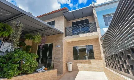 Casa com 4 quartos à venda na Rua Bruno Lobo, 1449, Bairro Alto, Curitiba, 96 m2 por R$ 450.000