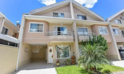 Casa com 3 quartos à venda na Rua Paulina Ader, 900, Novo Mundo, Curitiba, 144 m2 por R$ 840.000
