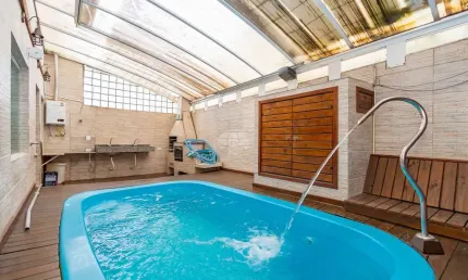 Casa com 3 quartos à venda na Rua Vinicius de Morais, 79, Pilarzinho, Curitiba, 198 m2 por R$ 798.000