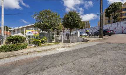 Casa com 3 quartos à venda na Rua Savigny, 217, Barreirinha, Curitiba, 134 m2 por R$ 400.000