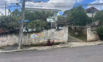 Casa com 7 quartos à venda na rua antônio marchiorato, 152, cachoeira, curitiba, 260 m2 por r$ 550.000