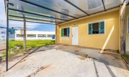 Casa com 2 quartos à venda na Rua Arapongas, 1528, Capela Velha, Araucária, 57 m2 por R$ 290.000