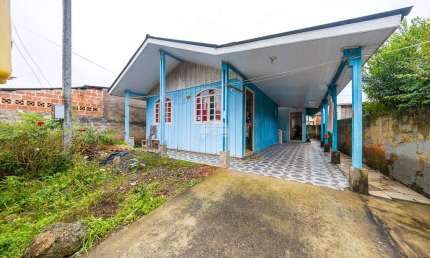 Casa com 3 quartos à venda na Rua Coleira do Norte, 1094, Capela Velha, Araucária, 130 m2 por R$ 220.000