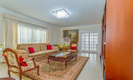 Casa com 3 quartos à venda na Rua Deputado Leoberto Leal, 628, Guabirotuba, Curitiba, 220 m2 por R$ 1.590.000