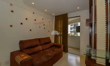 Apartamento com 3 quartos à venda na Rua Desembargador Motta, 1600, Centro, Curitiba, 70 m2 por R$ 690.000