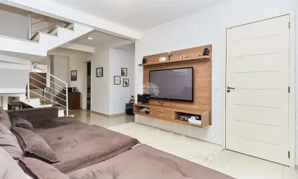 Casa com 3 quartos à venda na Rua Albary Pizzato Ferreira, 466, Iguaçu, Araucária, 121 m2 por R$ 619.000