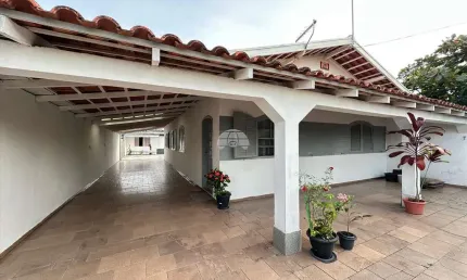 Casa com 4 quartos à venda na Avenida Praia Grande, 137, Praia Grande, Matinhos, 300 m2 por R$ 519.900