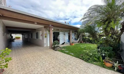 Casa com 5 quartos à venda na Rua Odilon Santana Gomes, 41, Costa Azul, Matinhos, 376 m2 por R$ 1.349.900