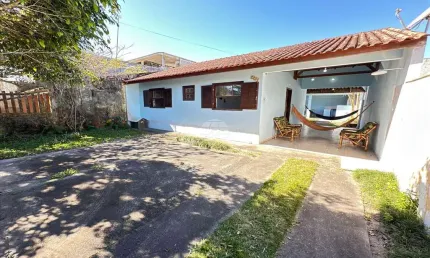 Casa com 4 quartos à venda na Rua José Campos Hidalgo, 1221, Balneário Betaras, Matinhos, 70 m2 por R$ 549.900