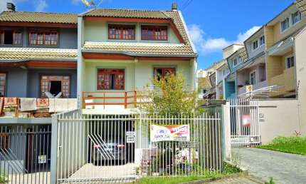 Casa com 4 quartos à venda na Rua José Wosch Sobrinho, 365, Bacacheri, Curitiba, 180 m2 por R$ 749.000