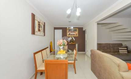 Casa com 3 quartos à venda na Rua Avelino Almeida Cardoso, 302, Santa Cândida, Curitiba, 180 m2 por R$ 570.000