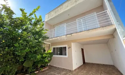 Casa com 4 quartos à venda na Rua Capitão Barcímio Sicupira, 55, Cidade Industrial, Curitiba, 130 m2 por R$ 680.000