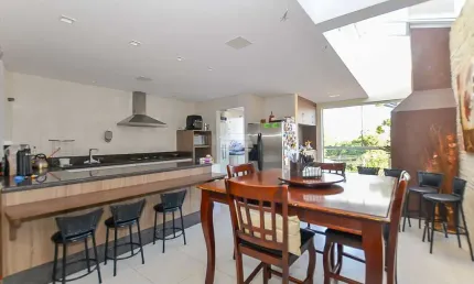 Casa com 3 quartos à venda na Rua Arminda Alves Assumpção, 82, Tingui, Curitiba, 230 m2 por R$ 795.000