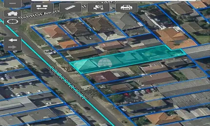 Terreno comercial à venda na Rua Bom Jesus de Iguape, 5131, Boqueirão, Curitiba, 735 m2 por R$ 850.000