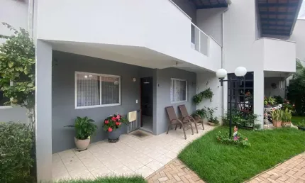 Casa / Sobrado para Venda em Balneário Piçarras, CENTRO, 3 dormitórios, 1 suíte, 1 vaga