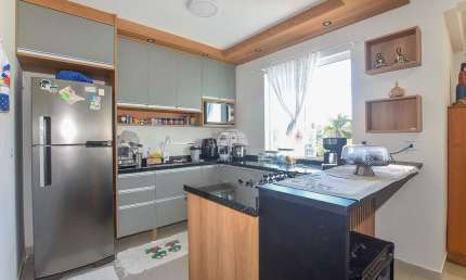 Casa com 3 quartos à venda na Avenida São Jerônimo, 105, Vila David Antônio, Campo Largo, 70 m2 por R$ 730.000