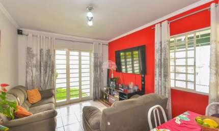 Casa com 3 quartos à venda na Rua Inajá, 520, Pinheirinho, Curitiba, 73 m2 por R$ 600.000