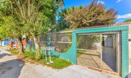 Casa com 3 quartos à venda na Rua Maestro Francisco Antonello, 2827, Fanny, Curitiba, 250 m2 por R$ 1.150.000