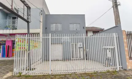 Casa com 1 quarto à venda na Rua Alberto Kosop, 42, Pinheirinho, Curitiba, 155 m2 por R$ 600.000