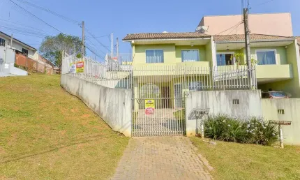 Casa com 3 quartos à venda na Rua Mobral, 25, Santa Cândida, Curitiba, 112 m2 por R$ 550.000