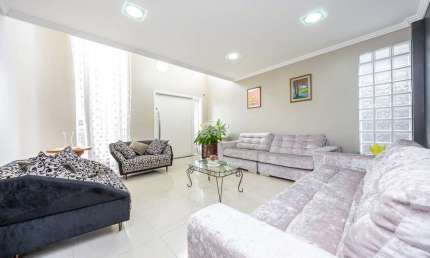 Casa com 5 quartos à venda na Rua dos Jesuítas, 94, Guabirotuba, Curitiba, 350 m2 por R$ 1.800.000