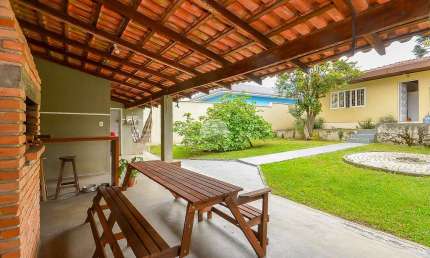Casa com 2 quartos à venda na Rua Professor Raul Pinheiro Machado, 94, Bacacheri, Curitiba, 150 m2 por R$ 890.000