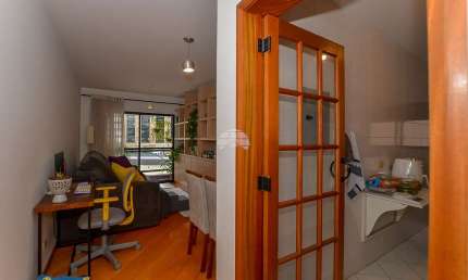 Apartamento com 1 quarto à venda na Rua Comendador Fontana, 78, Centro Cívico, Curitiba, 47 m2 por R$ 400.000