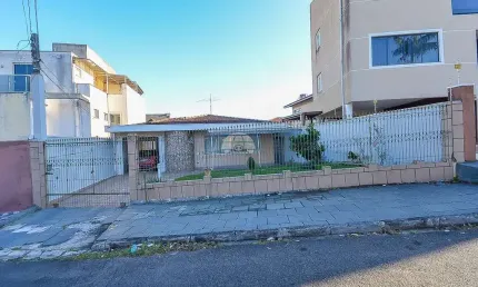 Casa com 3 quartos à venda na Travessa Valentina Bailo Geronasso, 65, Boa Vista, Curitiba, 194 m2 por R$ 1.300.000