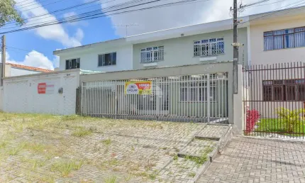 Casa com 3 quartos à venda na Rua 24 De Maio, 2838, Parolin, Curitiba, 150 m2 por R$ 630.000