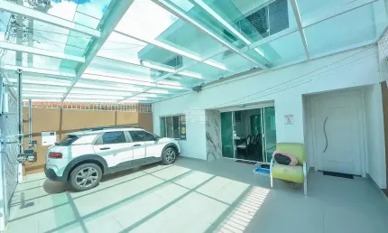 Casa com 3 quartos à venda na Rua 24 De Maio, 2844, Parolin, Curitiba, 150 m2 por R$ 660.000