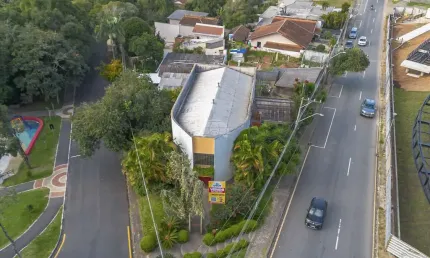 Casa com 3 quartos à venda na Rua José Antoniassi, 21, Vista Alegre, Curitiba, 287 m2 por R$ 1.950.000