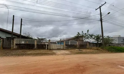 Terreno à venda na Rua Presidente Castelo Branco, 294, Jardim Santa Mônica, Colombo, 660 m2 por R$ 750.000